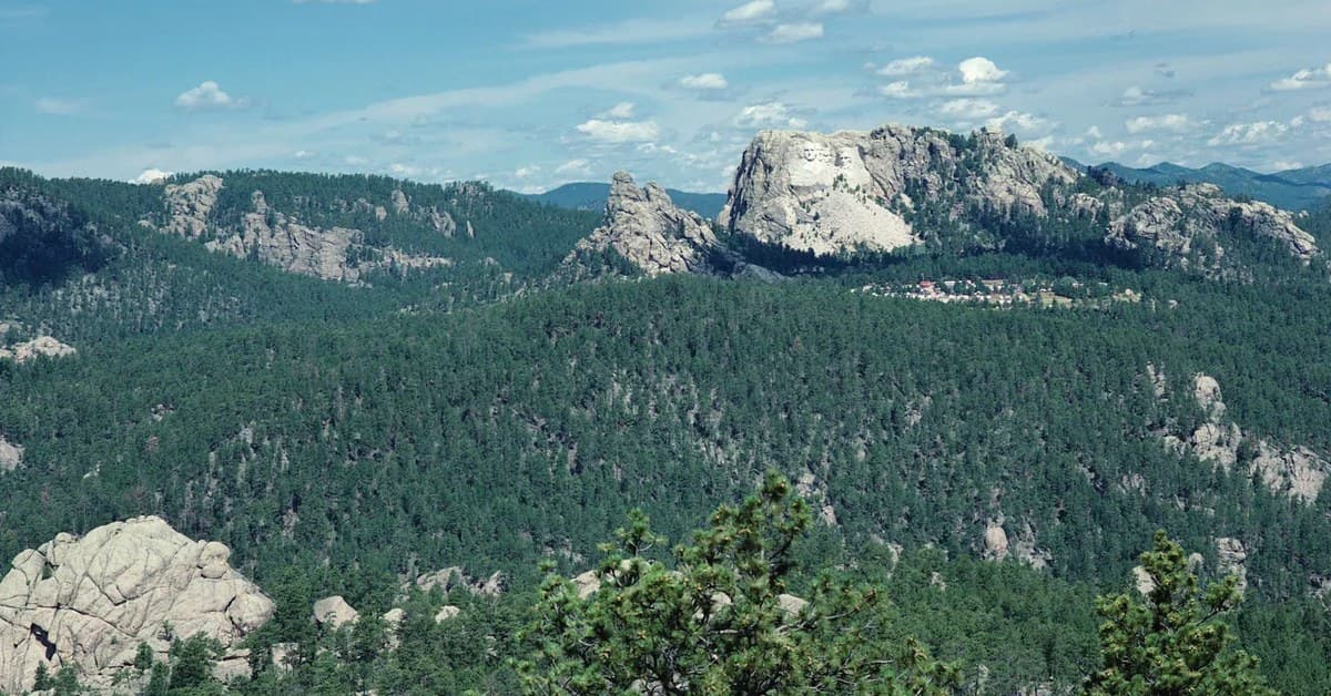 Black Hills Hotels screenshot 1